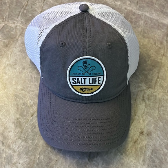 Salt Life Other - 💕HP💕NWT! Salt Life gray trucker hat - adjustable w/logo patch